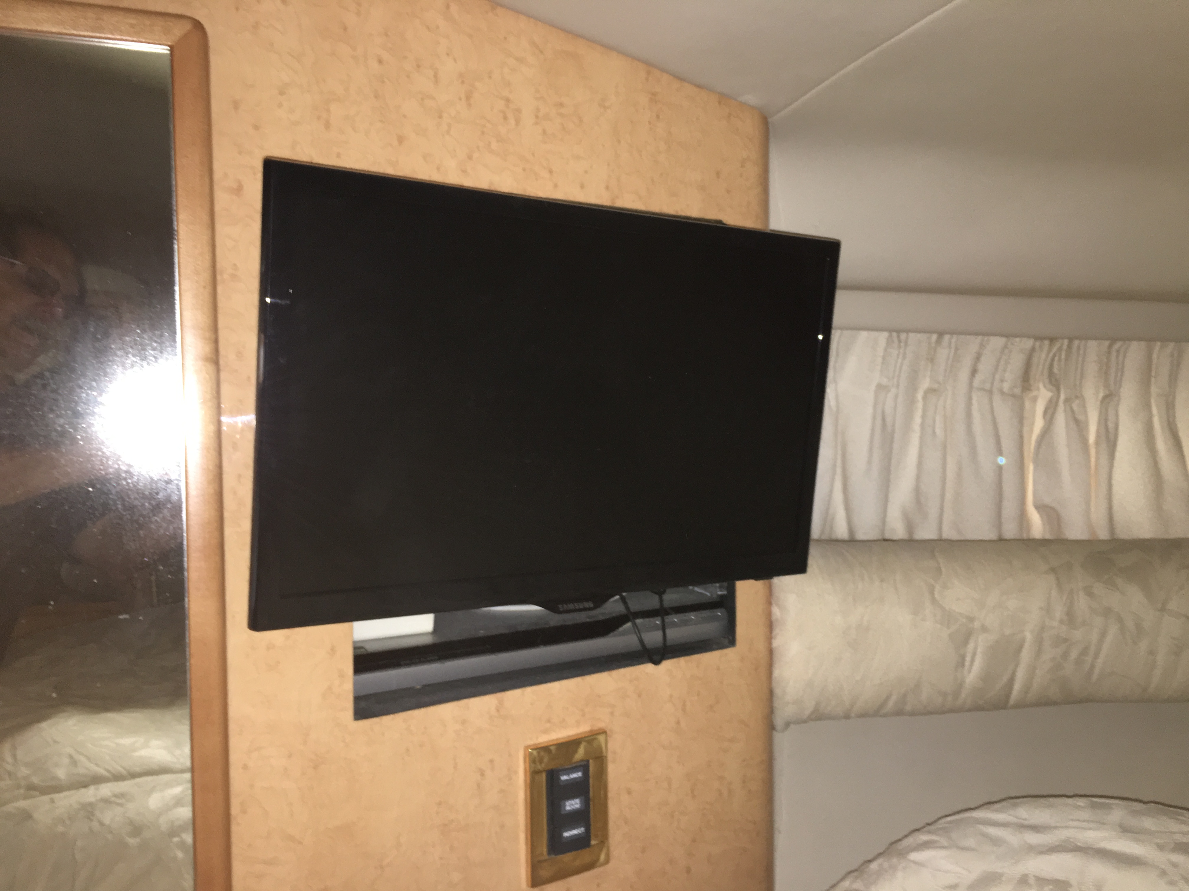 Front Berth 1080P flat panel TV with Blu-ray player
